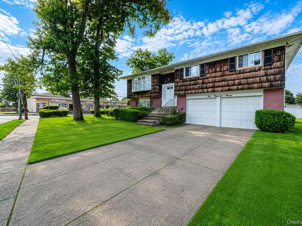 4007 Clark Street, Seaford NY 11783