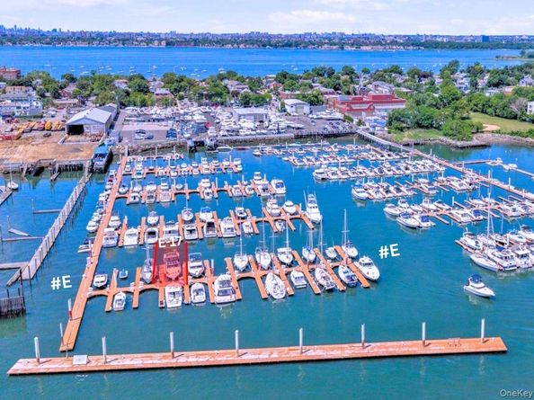 148 City Island Avenue E17, Bronx NY 10464