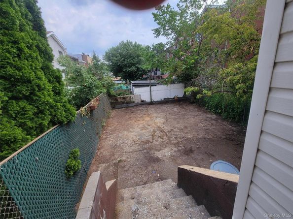10610 34th Avenue, Corona NY 11368