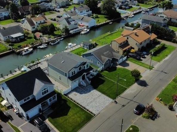 30 Berger Avenue, Amityville NY 11701