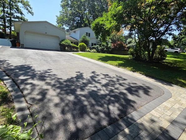 23 Pimlico Drive, Commack NY 11725