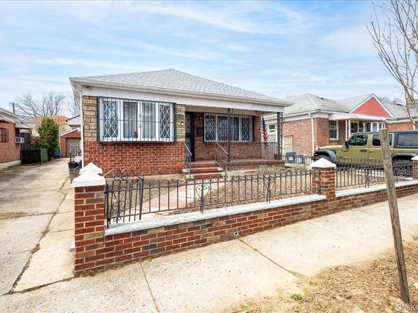 4724 168th Street, Flushing NY 11358
