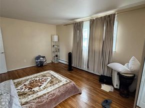 22 Beach Avenue, Copiague NY 11726