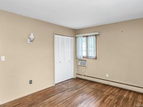 22 Beach Avenue, Copiague NY 11726