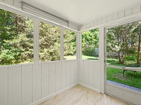 94 E East Way, Mount Kisco NY 10549