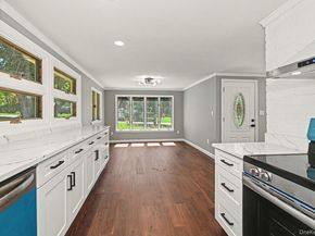 94 E East Way, Mount Kisco NY 10549
