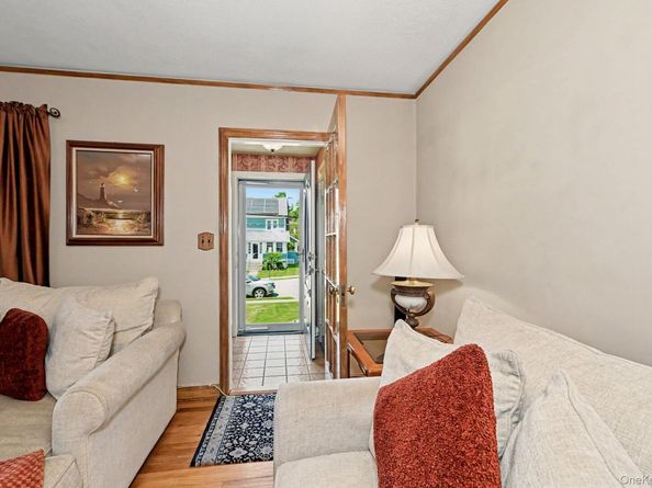 13 Lorenz Avenue, New Rochelle NY 10801