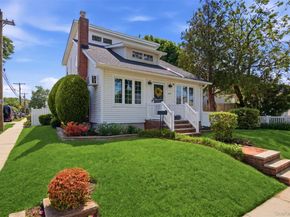 1615 Estelle Avenue, Elmont NY 11003