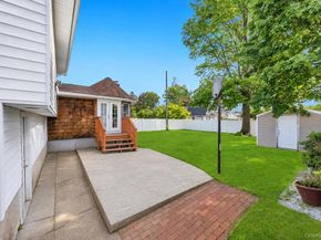 11 Edgewood Drive, Hicksville NY 11801