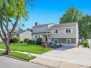11 Edgewood Drive, Hicksville NY 11801
