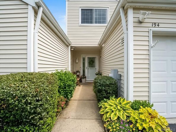 194 Gothic Circle, Manorville NY 11949