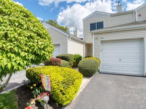 194 Gothic Circle, Manorville NY 11949