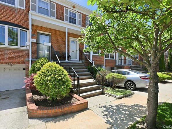 6369 Douglaston Parkway 56, Douglaston NY 11362