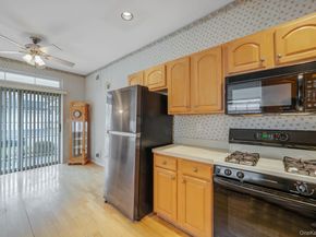 515 Leisure Drive, Ridge NY 11961
