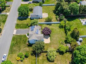 8 Lisa Court, Medford NY 11763