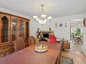 8 Lisa Court, Medford NY 11763