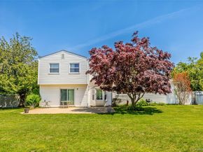 8 Lisa Court, Medford NY 11763