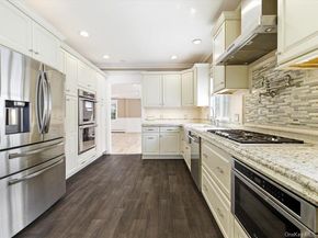 2864 Saint Johns Road, Oceanside NY 11572