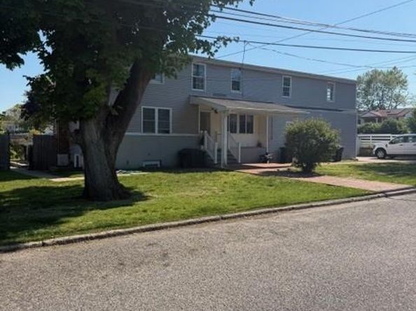 2 Date Street, Central Islip NY 11722