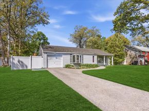 14 Lurcott Lane, Central Islip NY 11722