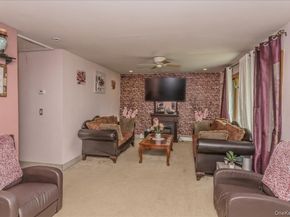14 Lurcott Lane, Central Islip NY 11722
