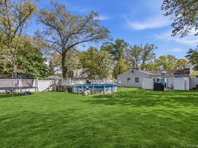 14 Lurcott Lane, Central Islip NY 11722
