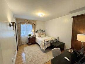 253-12 58 Avenue, Little Neck NY 11362