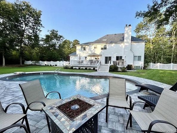 15 Silas Woods Road, Manorville NY 11949