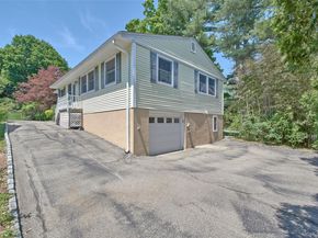 121 Parkview Place, Mount Kisco NY 10549