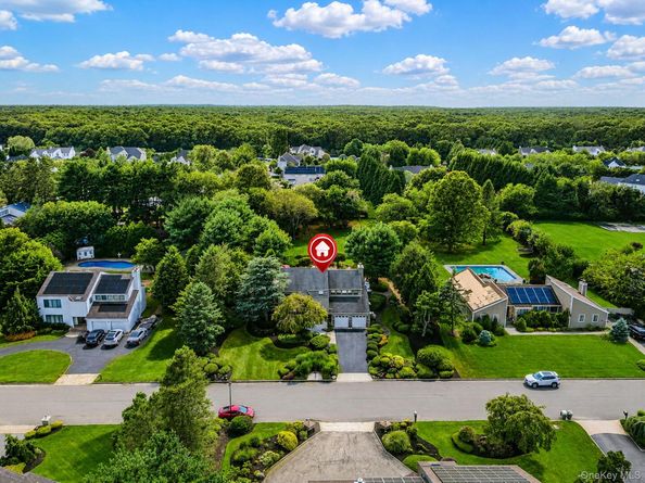 16 Jesse Way, Mount Sinai NY 11766