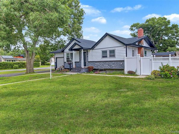 1085 Bay Shore Avenue, Bay Shore NY 11706