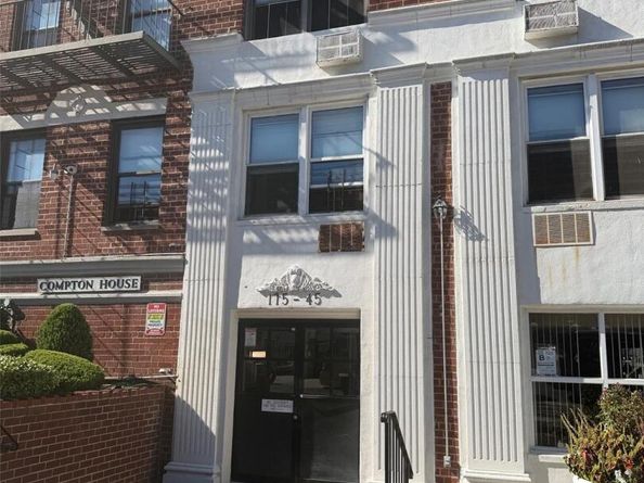 175-45 88 Avenue 2R, Jamaica NY 11432