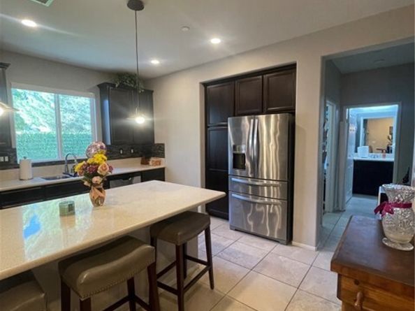 17652 W Murphy Lane, Northridge (los Angeles) CA 91325