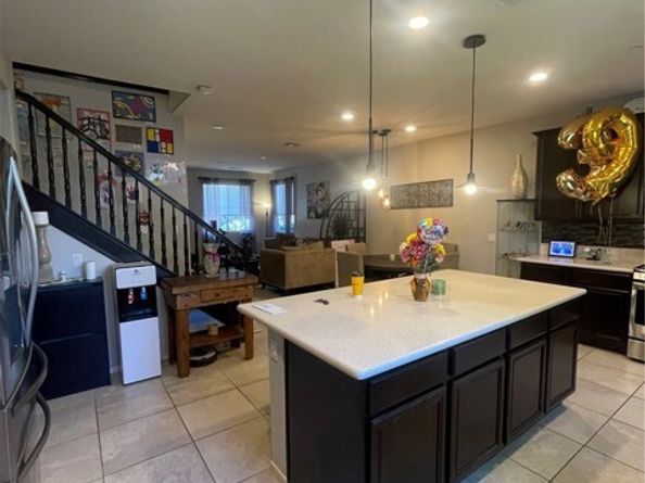 17652 W Murphy Lane, Northridge (los Angeles) CA 91325