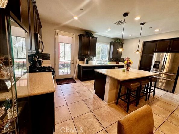 17652 W Murphy Lane, Northridge (los Angeles) CA 91325