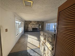 17545 Community Street, Northridge (los Angeles) CA 91325