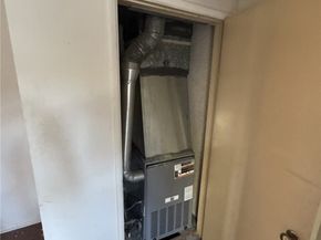 17545 Community Street, Northridge (los Angeles) CA 91325