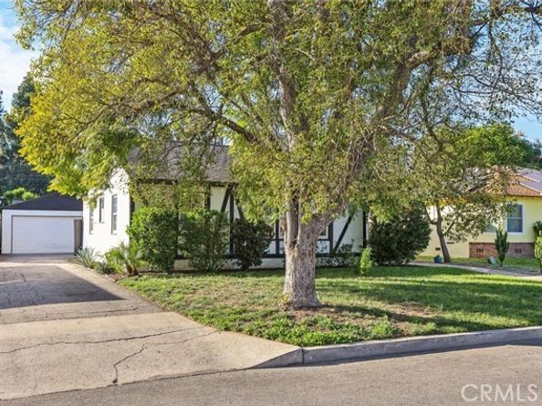 6539 Blucher Avenue, Van Nuys (los Angeles) CA 91406