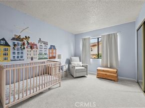 14435 Plummer 23, Panorama City (los Angeles) CA 91402