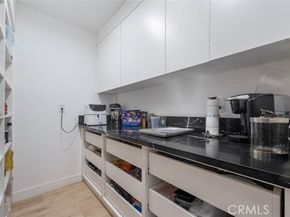 17043 Gunther Street, Granada Hills (los Angeles) CA 91344