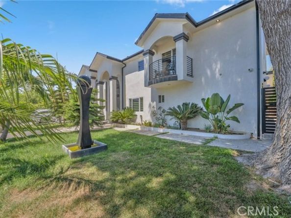 17043 Gunther Street, Granada Hills (los Angeles) CA 91344