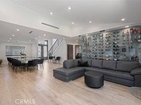 17043 Gunther Street, Granada Hills (los Angeles) CA 91344