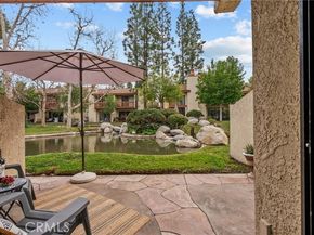 21551 Burbank 96, Woodland Hills (los Angeles) CA 91367