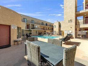 21040 Parthenia 25, Canoga Park (los Angeles) CA 91304