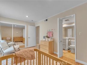 21040 Parthenia 25, Canoga Park (los Angeles) CA 91304