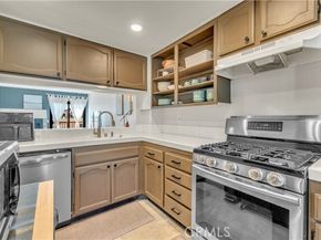 21040 Parthenia 25, Canoga Park (los Angeles) CA 91304