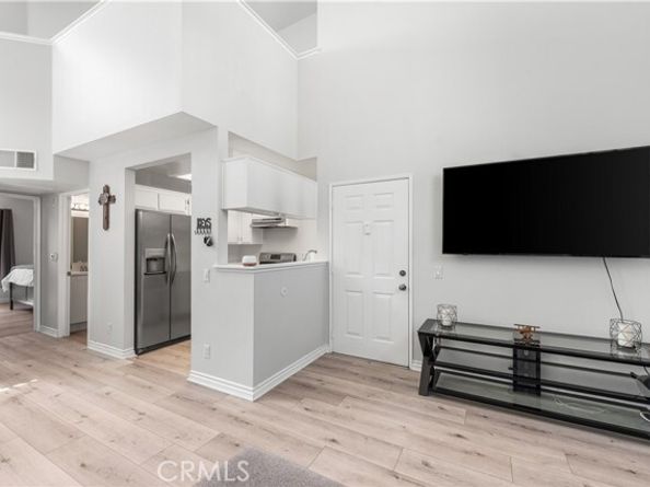11150 Glenoaks 38, Pacoima (los Angeles) CA 91331