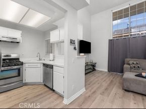 11150 Glenoaks 38, Pacoima (los Angeles) CA 91331