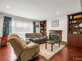 9419 Haskell Avenue, North Hills (los Angeles) CA 91343