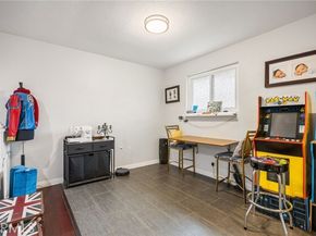 9419 Haskell Avenue, North Hills (los Angeles) CA 91343